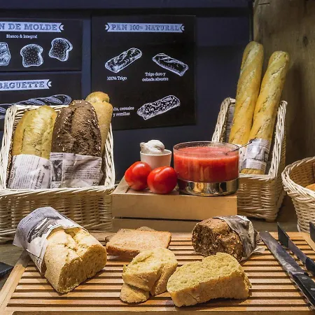 فندق Ibis Barcelona مولينس ذي راي