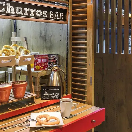 Ibis Barcelona فندق 2*