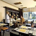 巴塞罗那莫林斯丽宜必思酒店 酒店