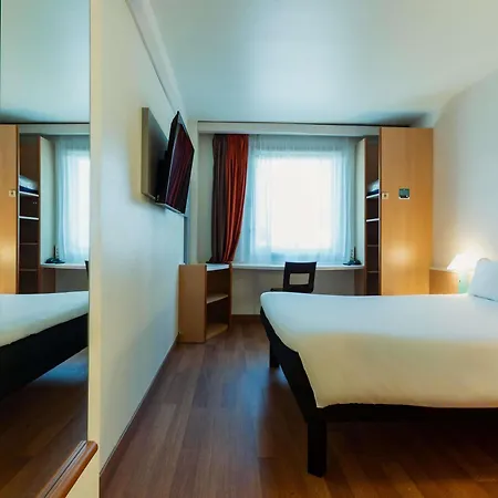 Hotel Ibis Barcelona 2*
