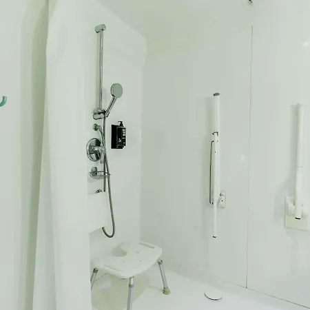 Hotel Ibis Barcelona 2*