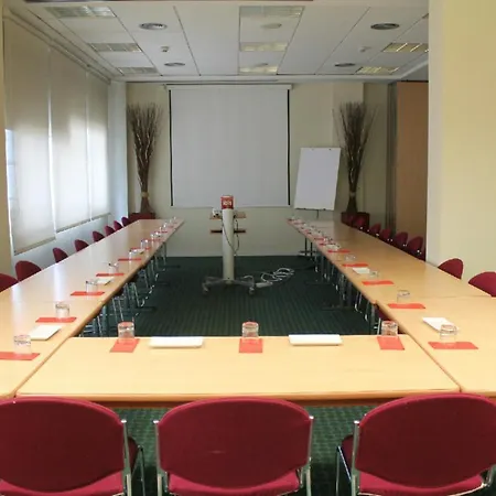 Ibis Barcelona Hotel 2*