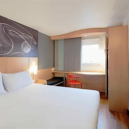 Ibis Barcelona מלון מולינס דה ריי