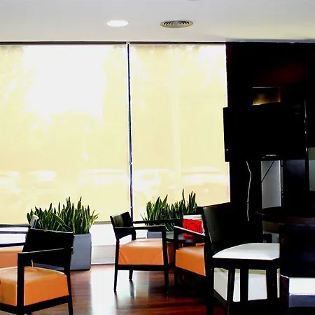 Ibis Barcelona Ξενοδοχείο Molins de Rei