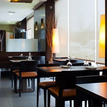 Ibis Barcelona 2* 몰린스 데 레이