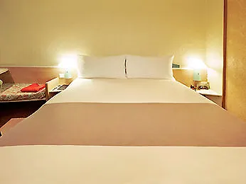 Ibis Barcelona Ξενοδοχείο Molins de Rei